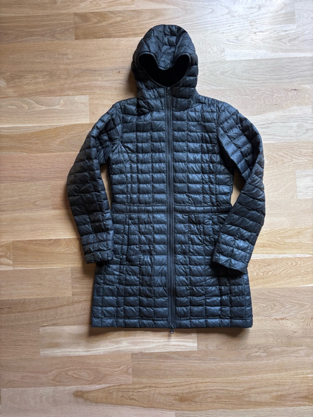 The North Face Thermaboll Women's Puffer Jacket - Picture 2 of 10